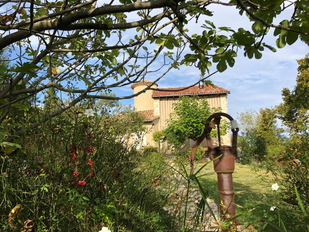 La Tour Barbacane photo 2