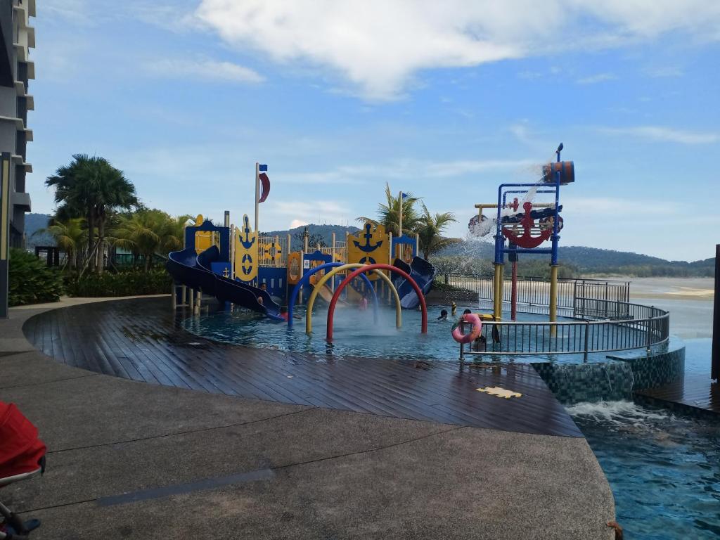 Imperium Residence Tanjung Lumpur SEAVIEW Studio Hafiz photo 2