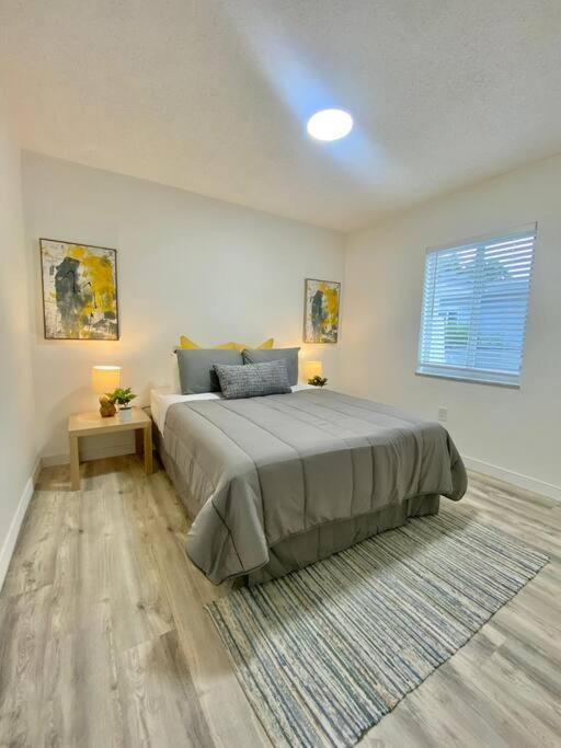 Beautiful & Relax Family House 2/1- Free Parking image