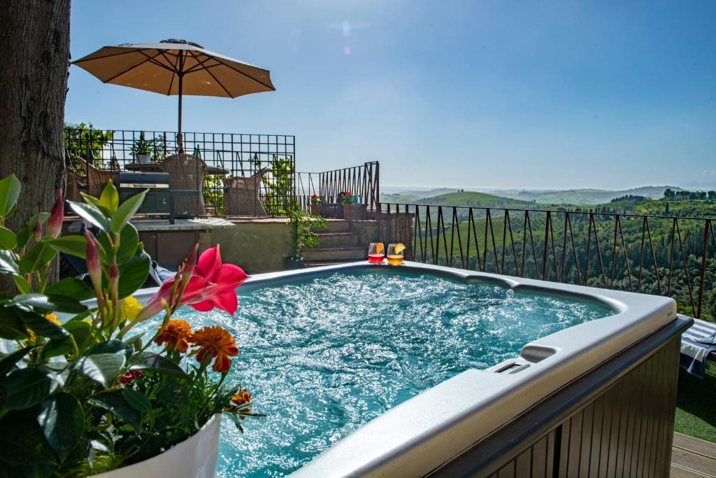 IL Castellano con jacuzzi e bellavista photo 2