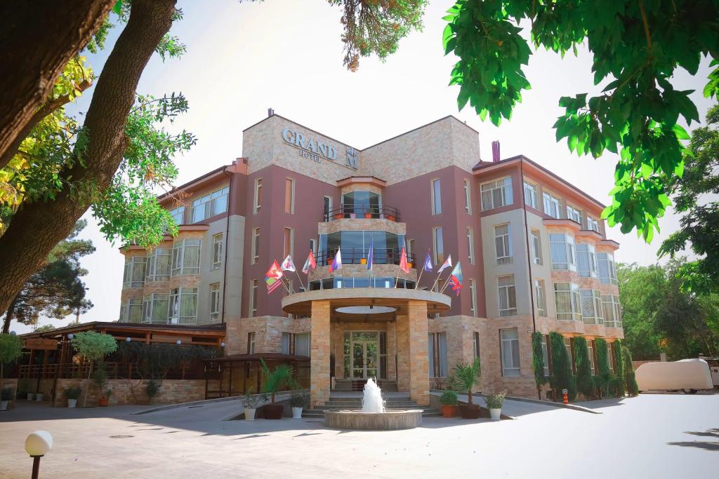 Grand M Hotel photo 2