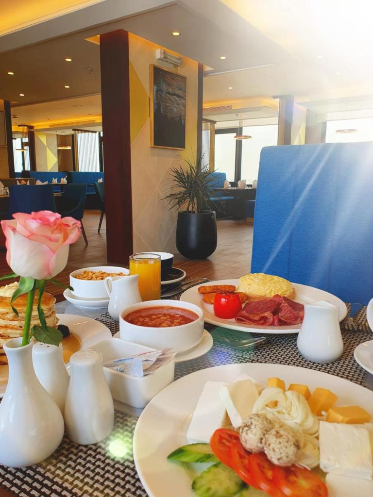 Velar Inn Hotel photo 4
