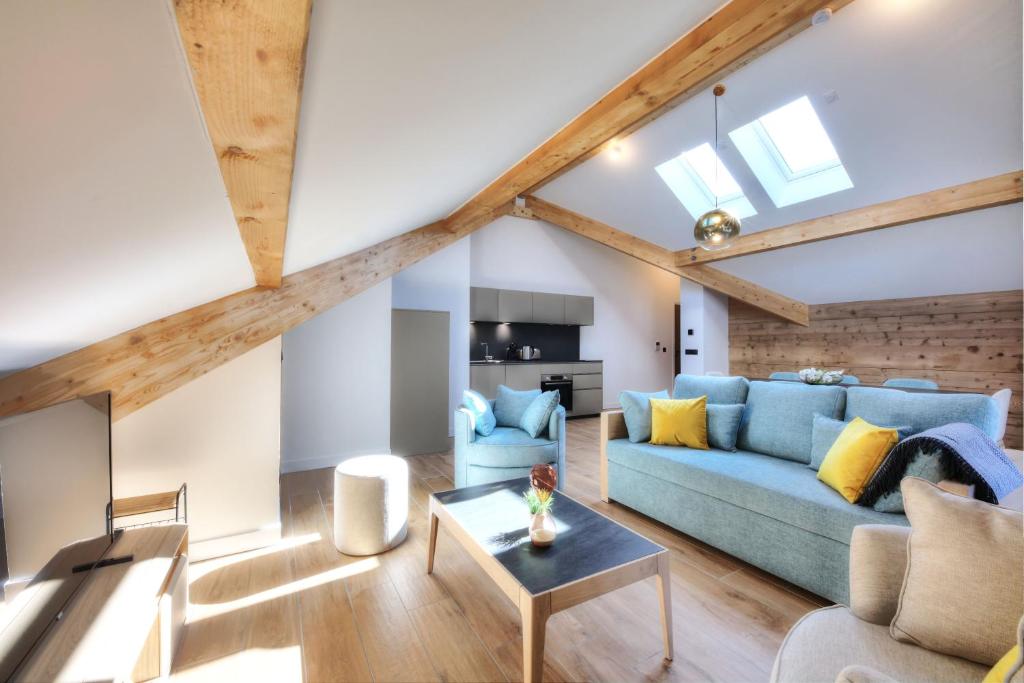 IMMOBILIER DE MONTAGNE - LA COLLECTION - La télécabine