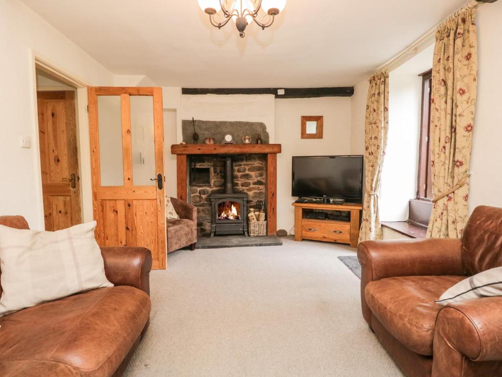 Beckfold Cottage - Tap to explore photos