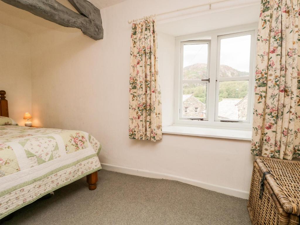 Beckfold Cottage - Tap to explore photos