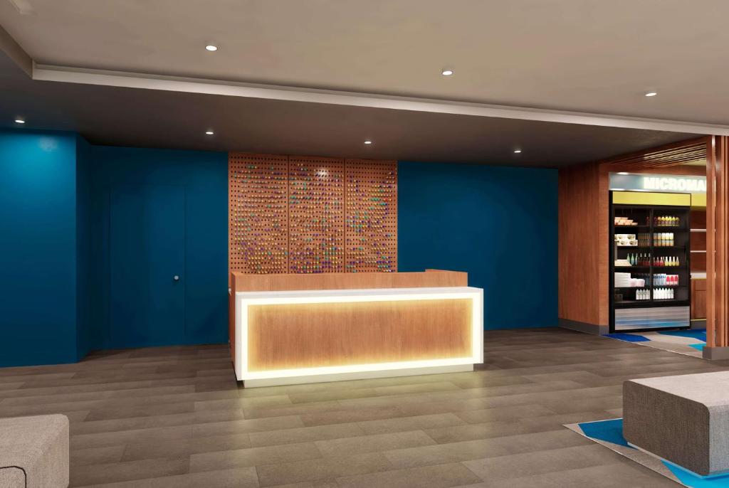 Microtel Inn & Suites by Wyndham Winchester photo 2
