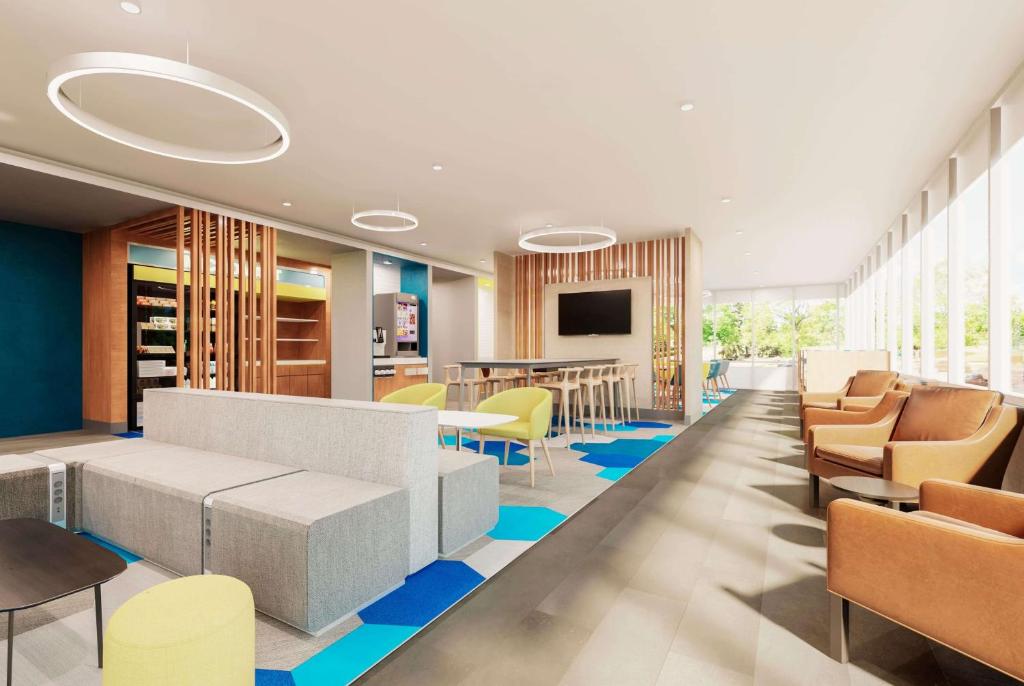 Microtel Inn & Suites by Wyndham Winchester photo 3