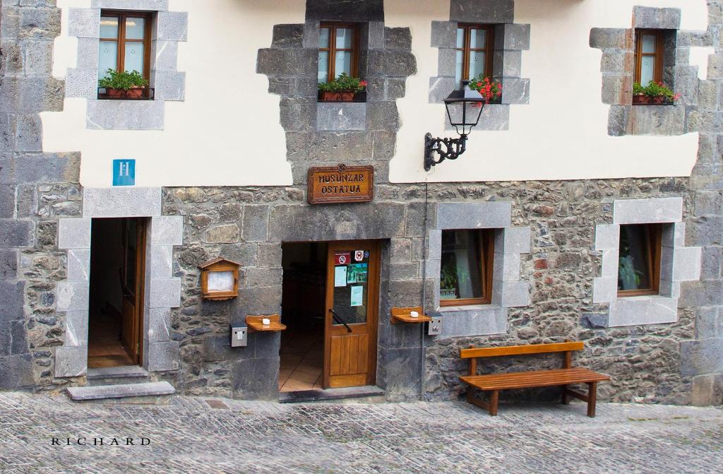 Hostal Musunzar photo 3