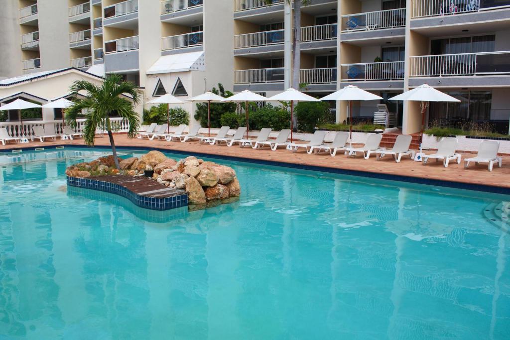 Sapphire Beach Club Resort photo 1