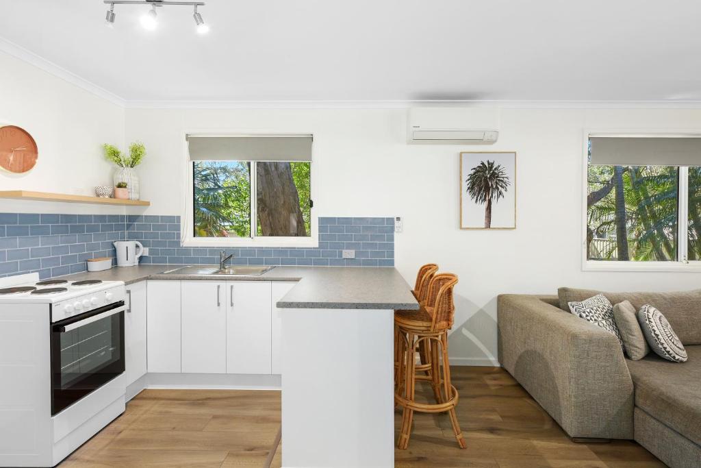 Flynns Beach Caravan Park photo 1