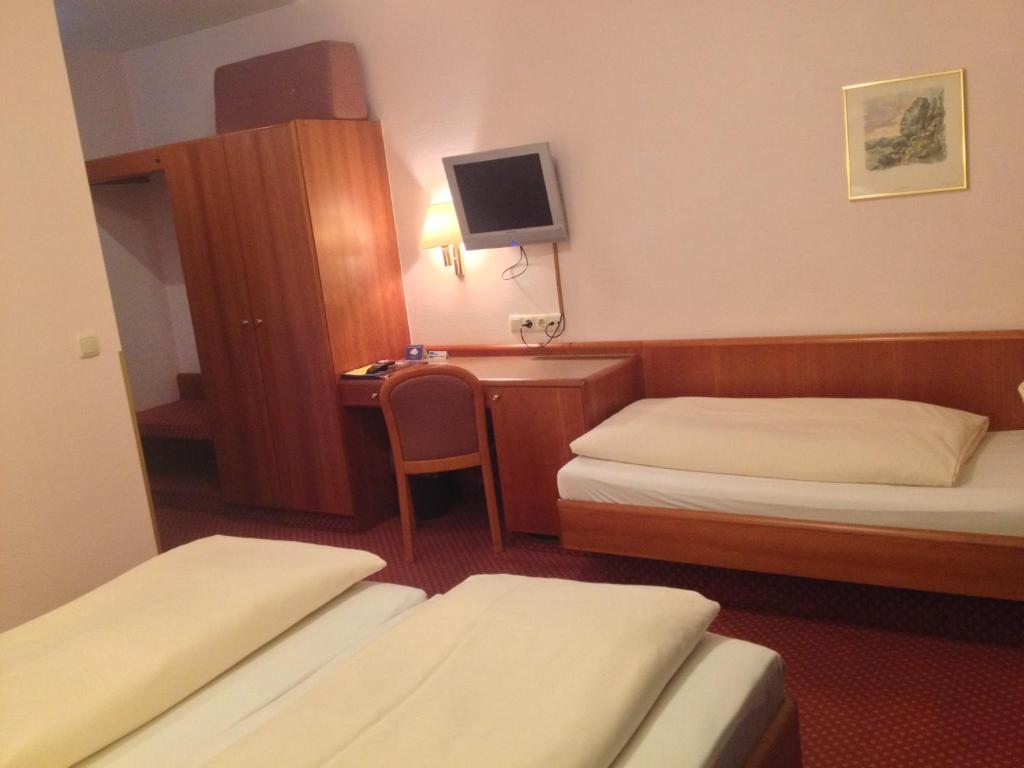 Трехместный (Трехместный номер), Hotel Carmen