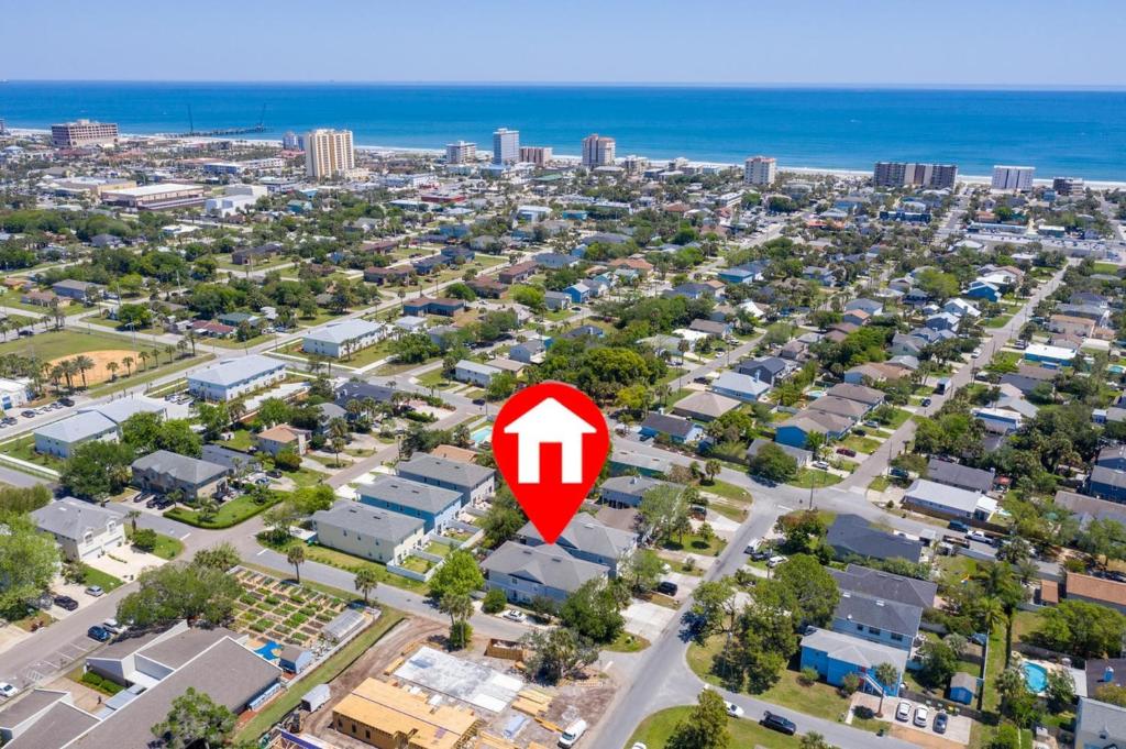 Seventh Seas half mile to the beach pet friendly Near to the Mayo Clinic - UNF - TPC Sawgrass - Convention Center - Shopping Malls - Under 3 Hours from DISNEY photo 2