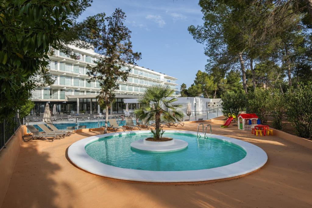 Els Pins Resort and Spa - Tap to explore photos