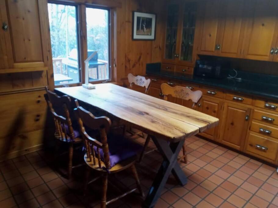 Pine Springs Retreat with Hot Tub Steam Room Lake Kushog photo 4