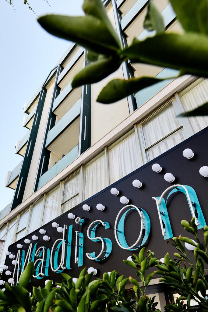 Hotel Madison - Tap to explore photos