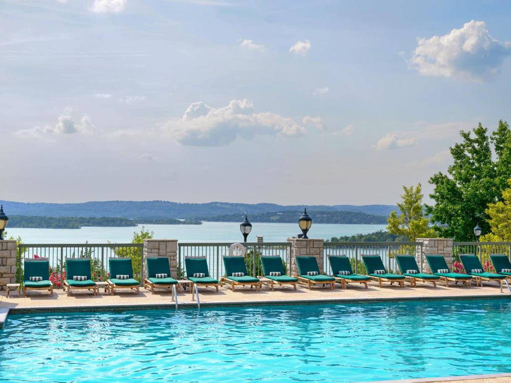 Chateau on the Lake Resort Spa and Convention Center photo 4
