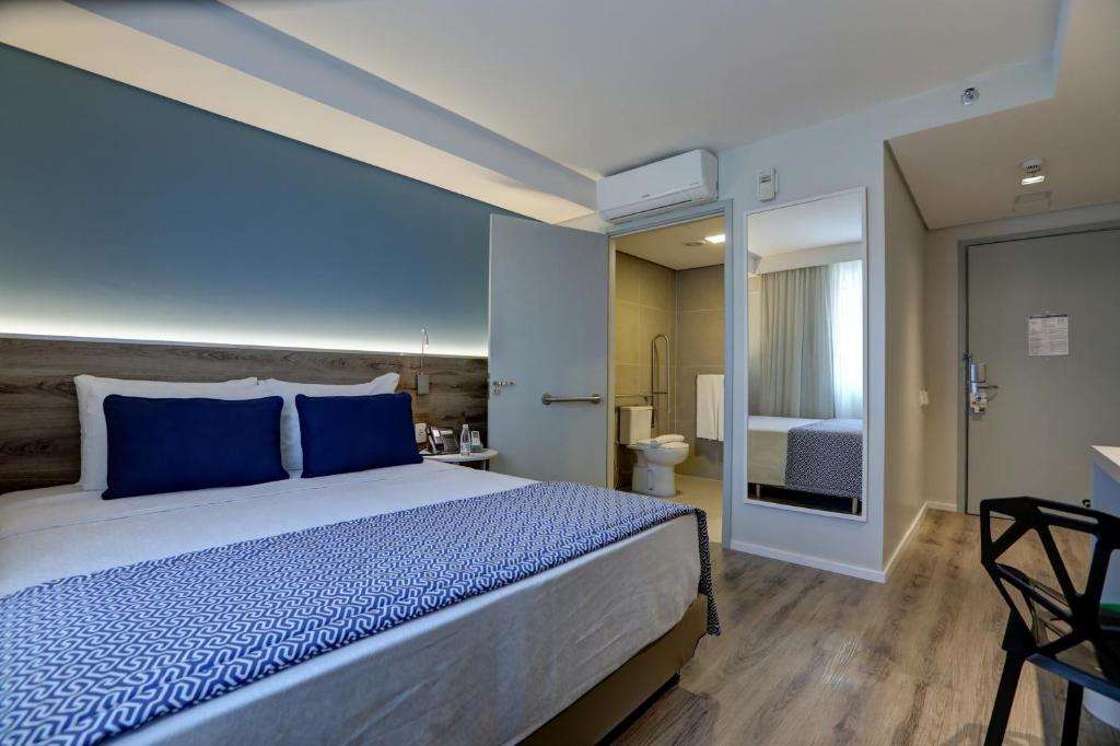 Comfort Hotel Guarulhos - Aeroporto - Tap to explore photos