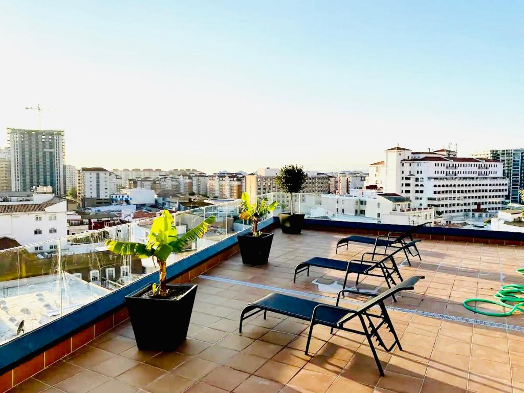 Gibraltar Central Suites photo 2