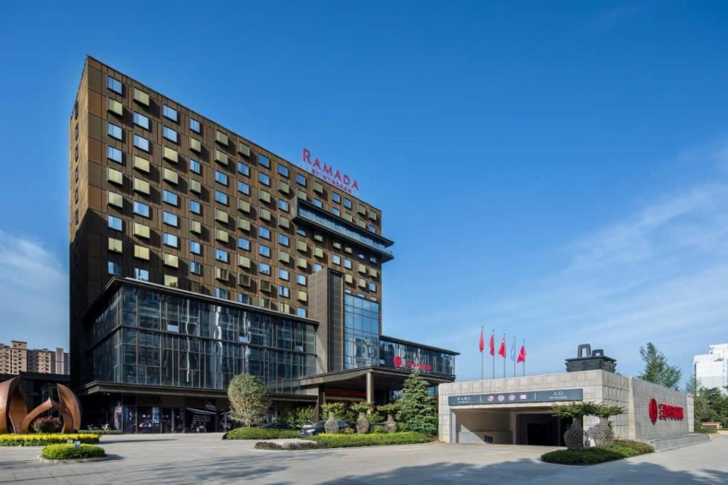 Ramada by Wyndham Baoji Jintai photo 1