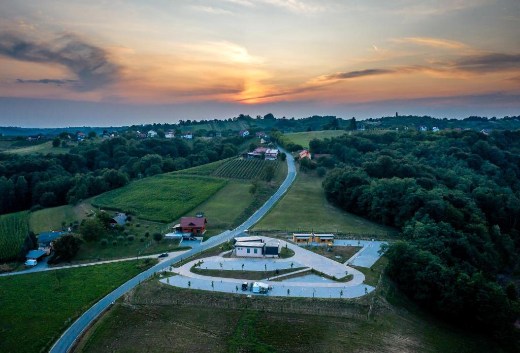 Wine Camp Hažić photo 2
