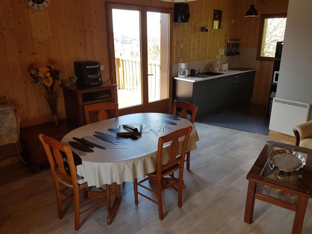 Chalet montagnard Perce Neige avec terrasse plein sud-5 personnes photo 3