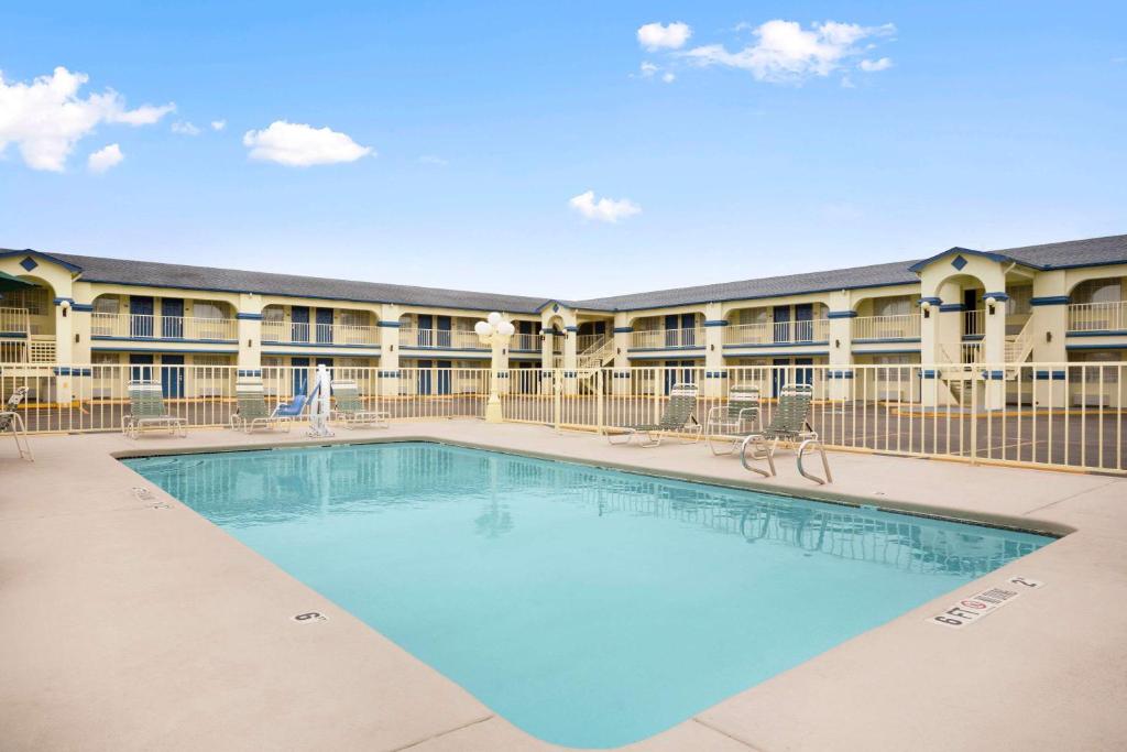 Travelodge by Wyndham Killeen/Fort Hood photo 3