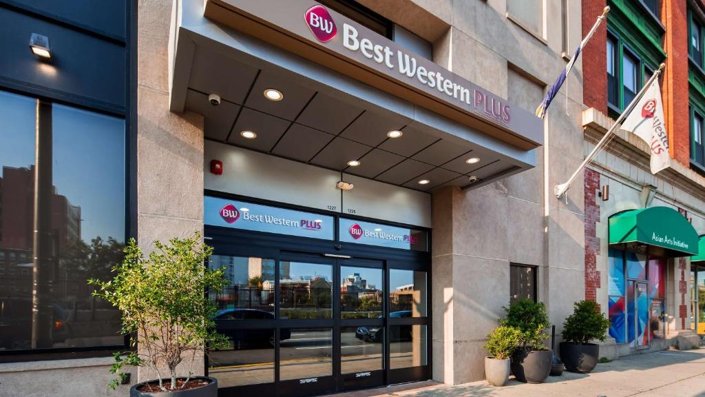 Best Western Plus Philadelphia Convention Center Hotel image