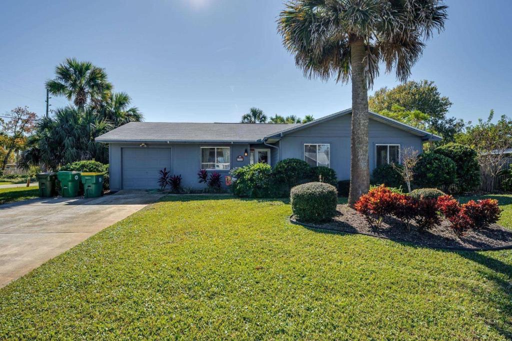 Beach Bungalow 700 image
