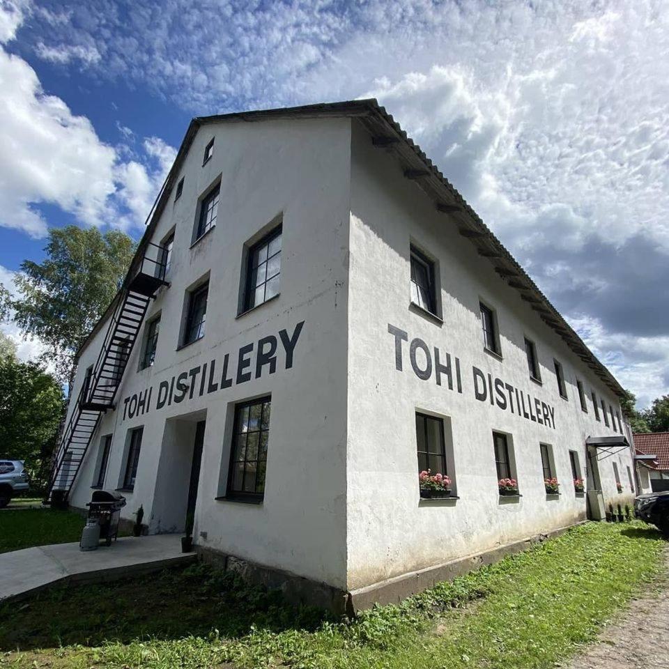 Tohi Distillery apartments photo 1