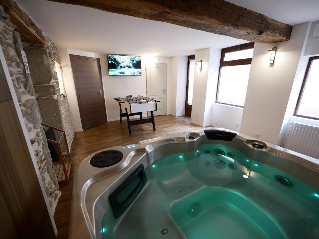 Gîte de Crémieu - gitesdesbalcons-com photo 1