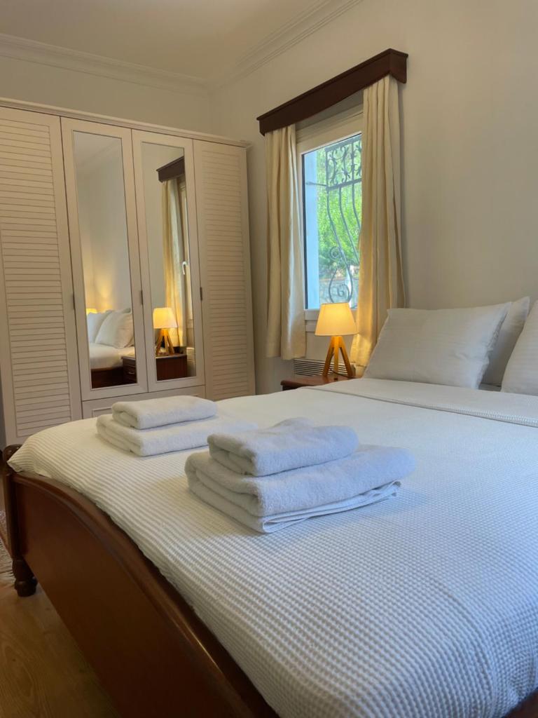Beach House With Direct Access to Private Beach Near Bodrum photo 4
