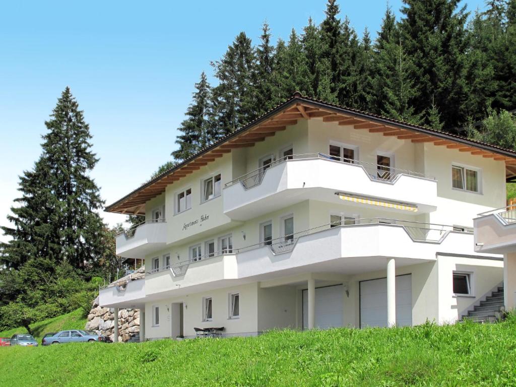 Apartment Haus Huber - ZAZ402 by Interhome
