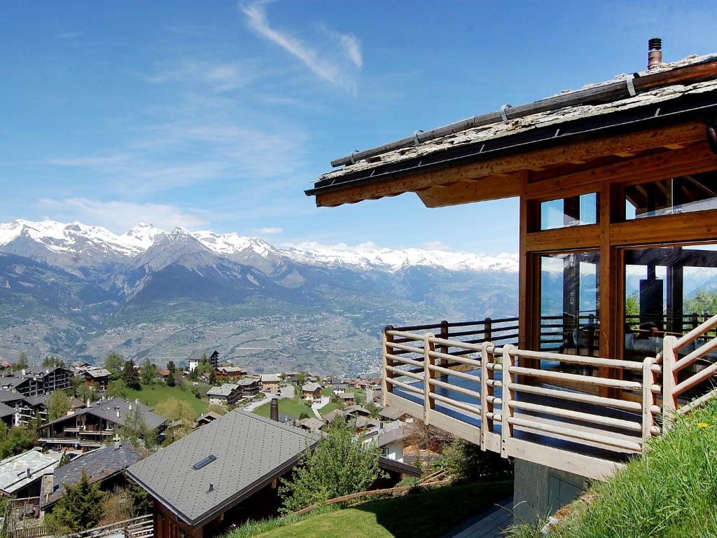 Chalet Chalet Aquarius by Interhome photo 4