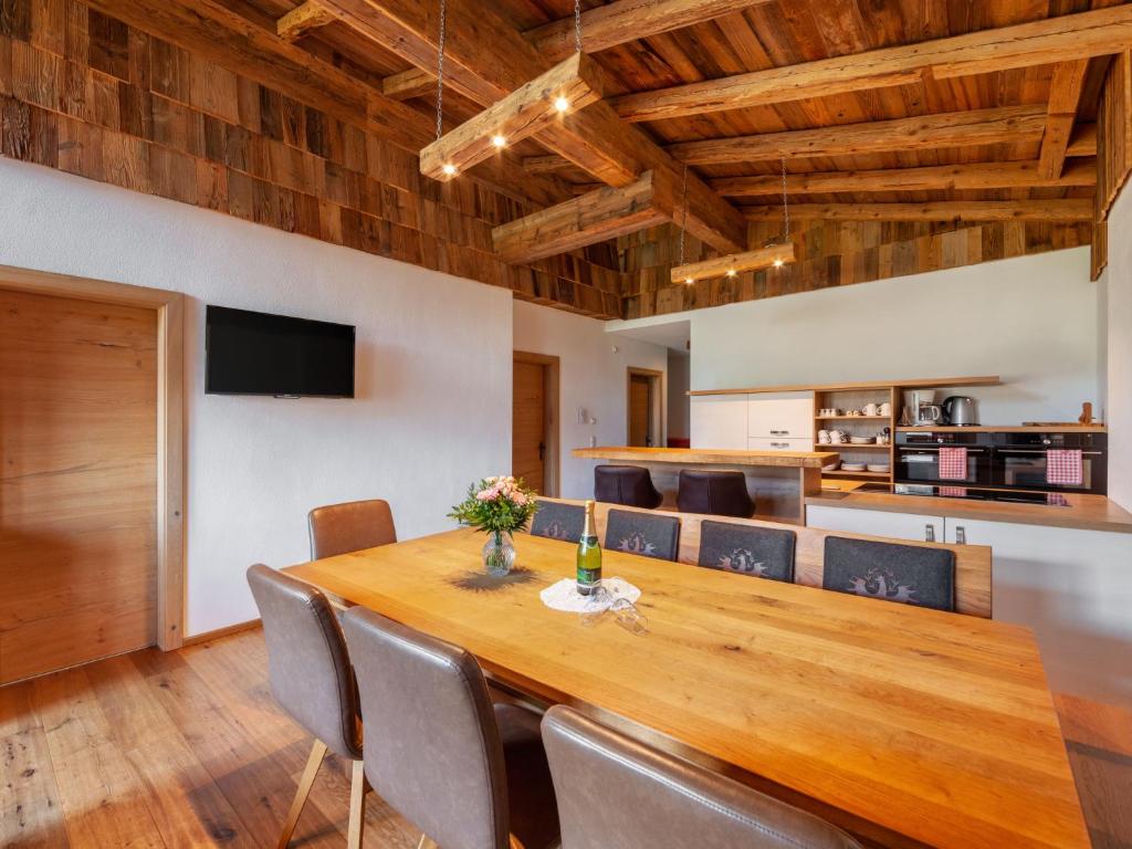 Apartment Chalet Modern Life - MHO775 by Interhome photo 3