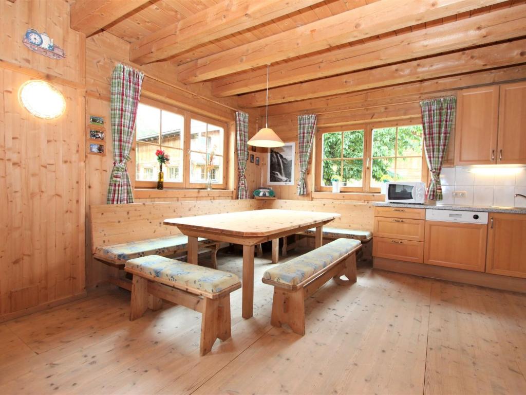 Holiday Home Alpendorf-1 by Interhome photo 2
