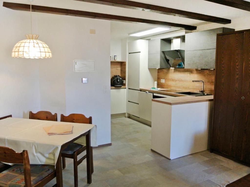 Apartment Residenza Chesa Margun 14-7 by Interhome photo 2