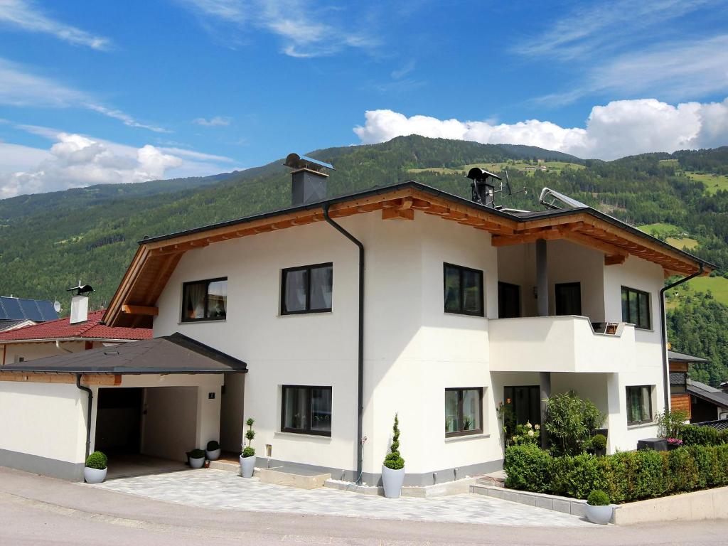 Apartment Alpina by Interhome