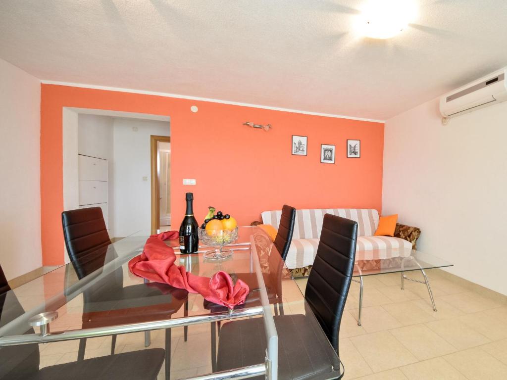 Apartment Milin-1 by Interhome photo 3