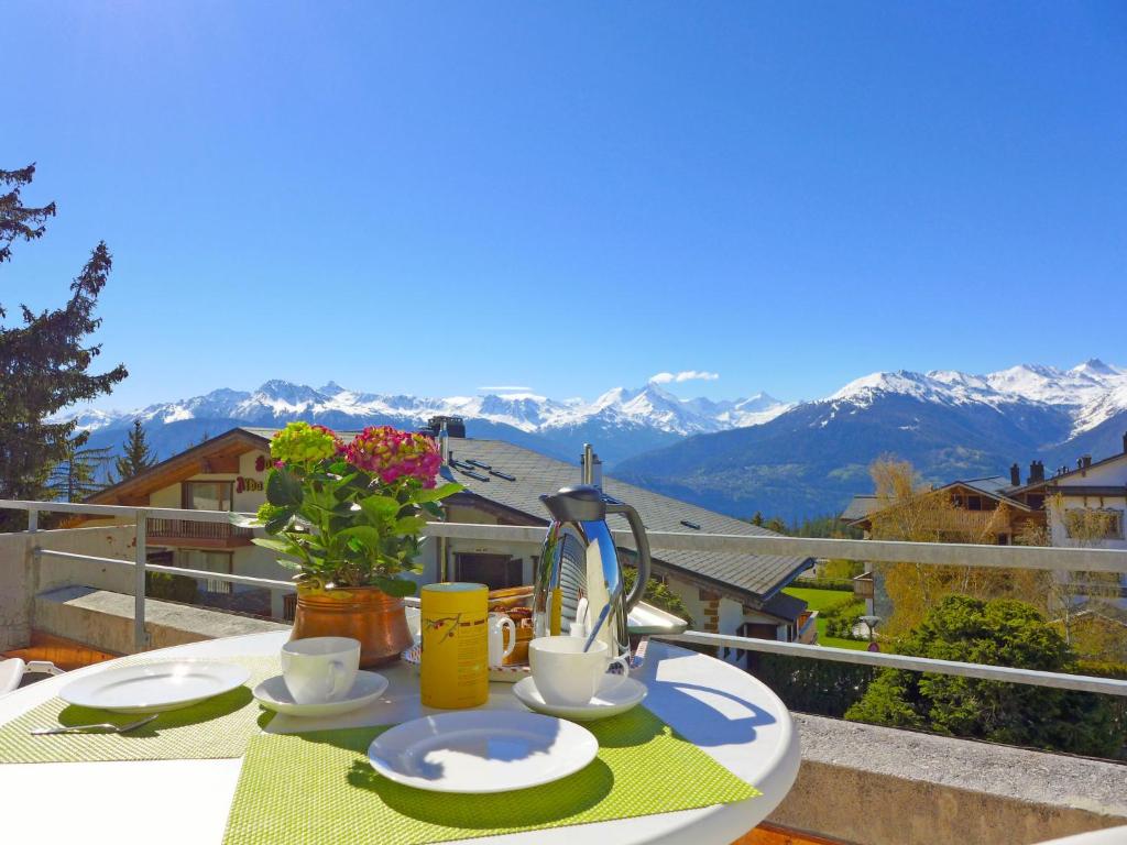 Apartment Jeanne d'Arc-12 by Interhome