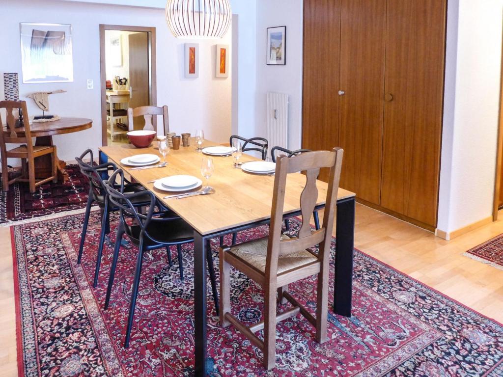 Apartment Miremont A-B-C-4 by Interhome photo 1