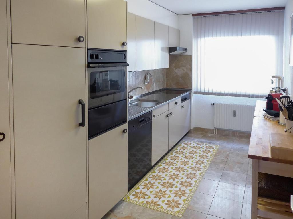 Apartment Miremont A-B-C-4 by Interhome photo 3