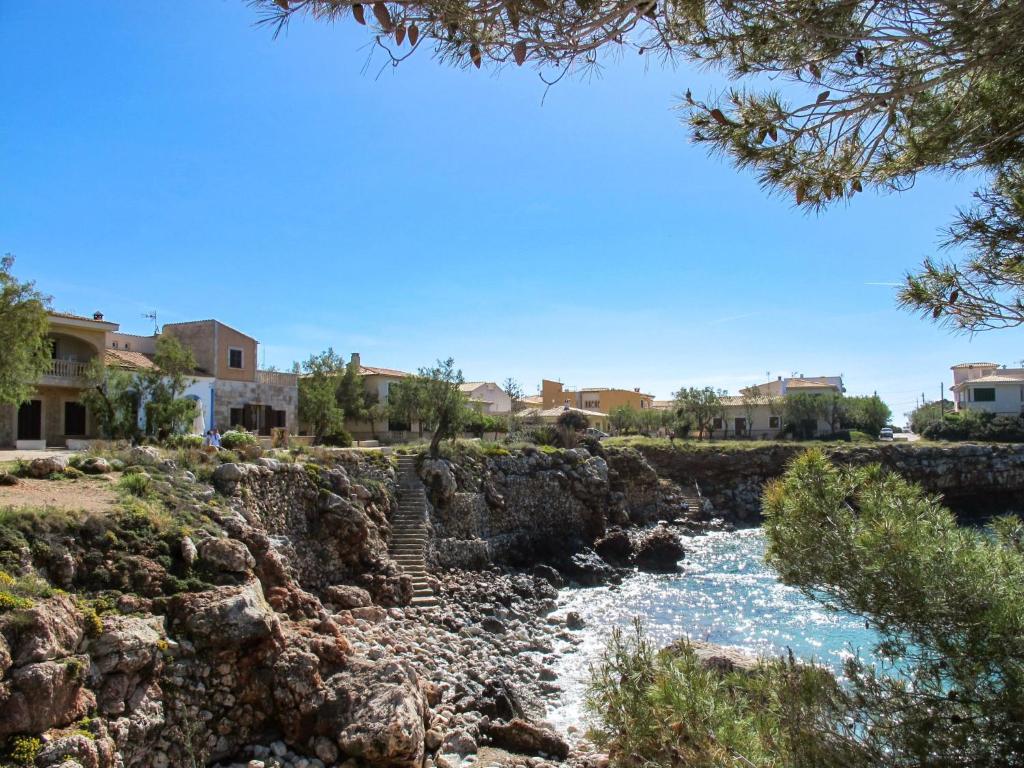 Apartment Apartment S'Illot-Cala Morlanda by Interhome photo 4