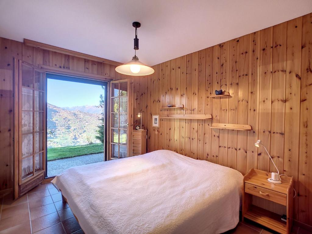 Chalet Les 4 Saisons by Interhome photo 2