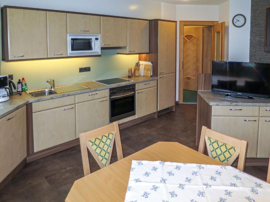 Apartment Alpenflora by Interhome photo 1