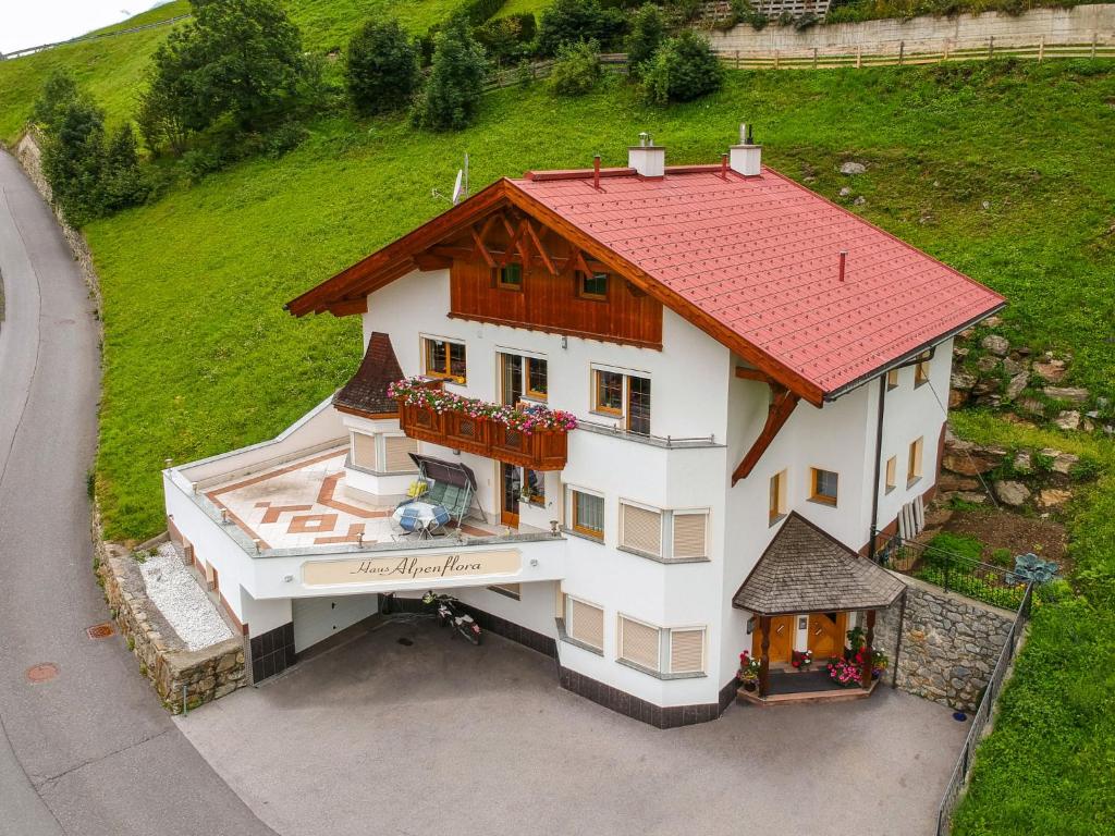 Apartment Alpenflora by Interhome