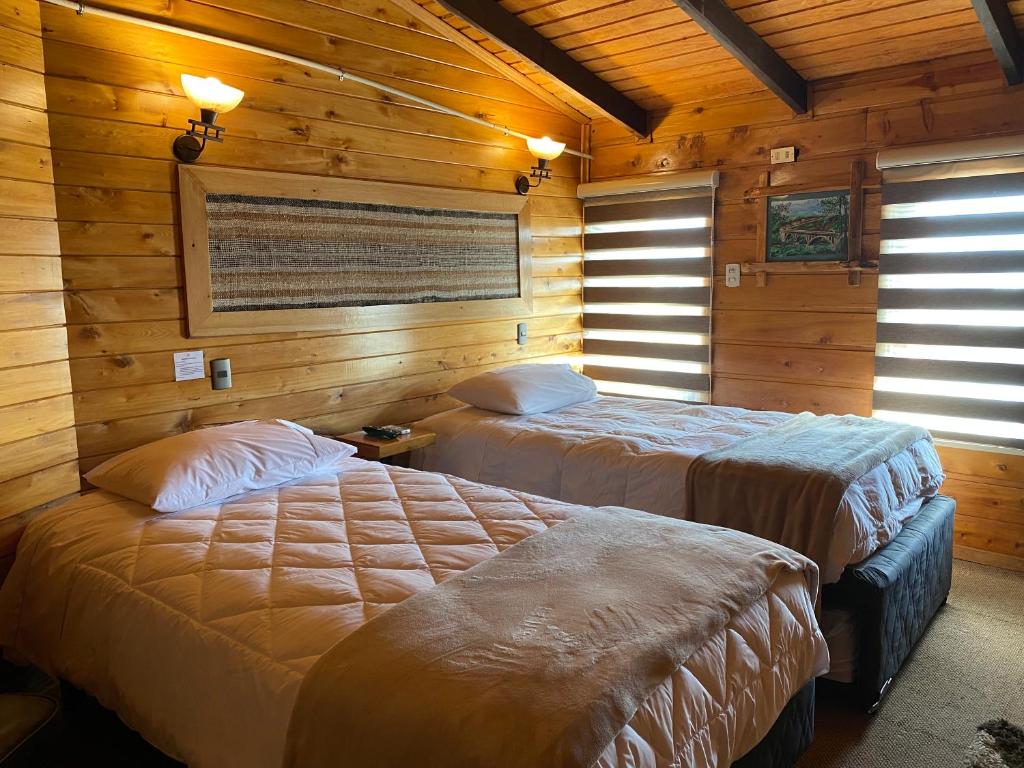 Hostal Caulle photo 1