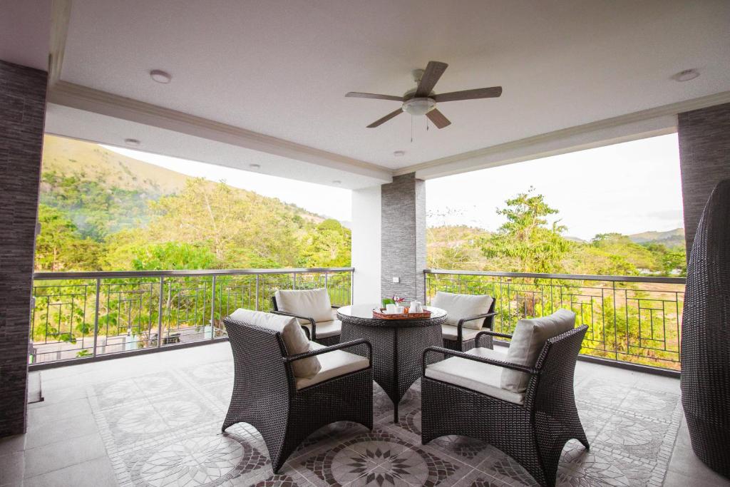 Bella Villa Coron photo 4