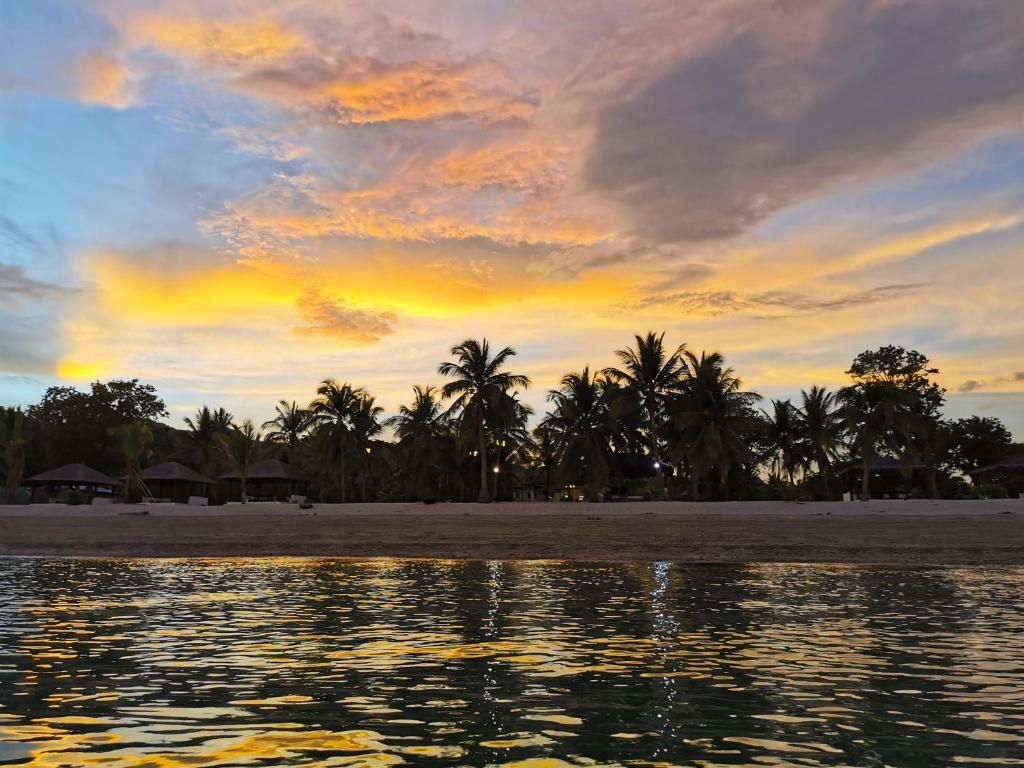 The Resthouse Laiya photo 3