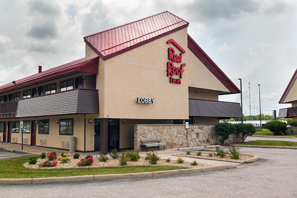 Red Roof Inn Springfield, IL image