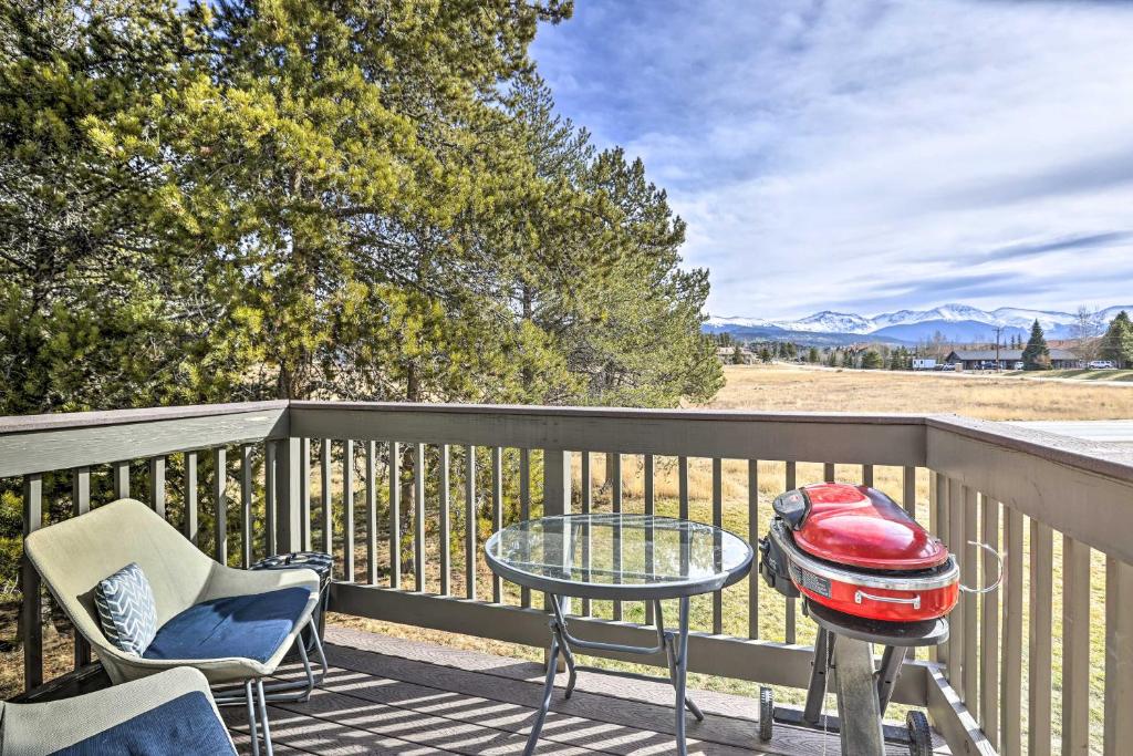 Condo with Balcony and Views - Steps to Ski Shuttle! photo 1